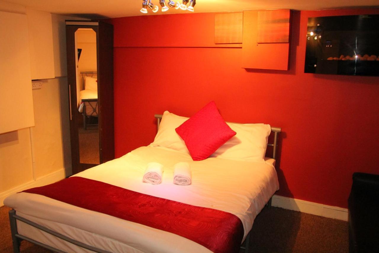 London Olympus Hotel Nirvana Room photo